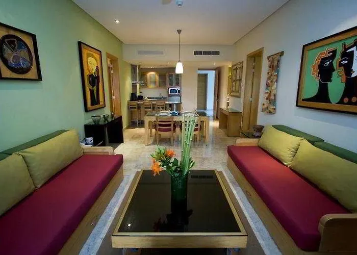 Hotel with Tennis: The Grand Mayan Acapulco